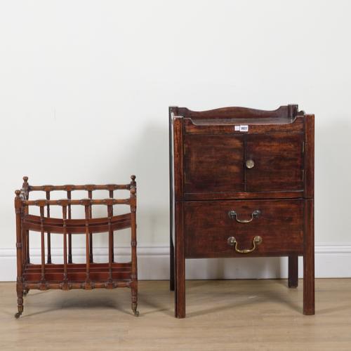 A MID 18TH CENTURY MAHOGANY TRAY TOP NIGHT COMMODE (2)