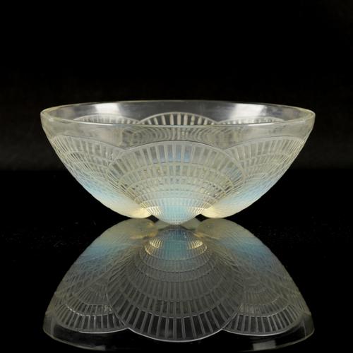 A LALIQUE CLEAR AND OPALESCENT 'COQUILLES' BOWL