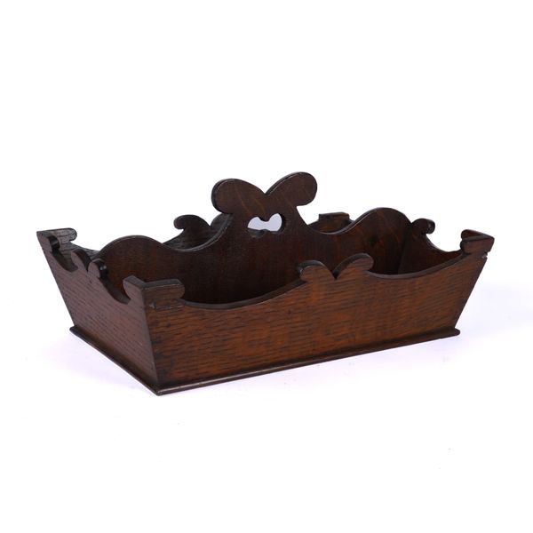AN OAK CUTLERY TRAY