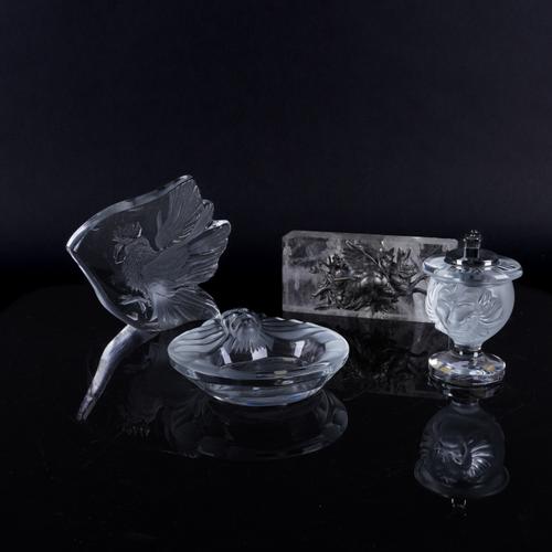 LALIQUE: A GLASS ASHTRAY AND TABLE LIGHTER; TOGETHER WTIH TWO OTHER ITEMS (4)