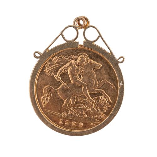 AN EDWARD VII HALF SOVEREIGN