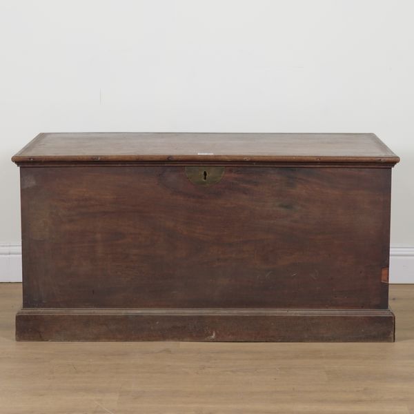 AN 18TH CENTURY MAHOGANY AND PINE RECTANGULAR TRUNK