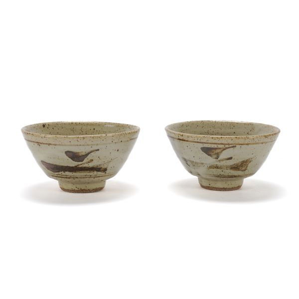 TWO LEACH POTTERY STONEWARE `Z' BOWLS (2)