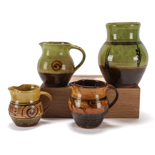 FOUR ITEMS OF WINCHCOMBE POTTERY SLIPWARE (4)