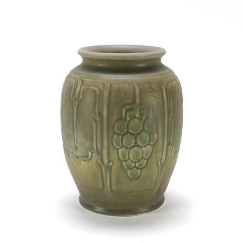 A PILKINGTON'S ROYAL LANCASTRIAN VASE DESIGNED BY RICHARD JOYCE