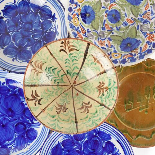 A GROUP OF CONTINENTAL CERAMICS (10)