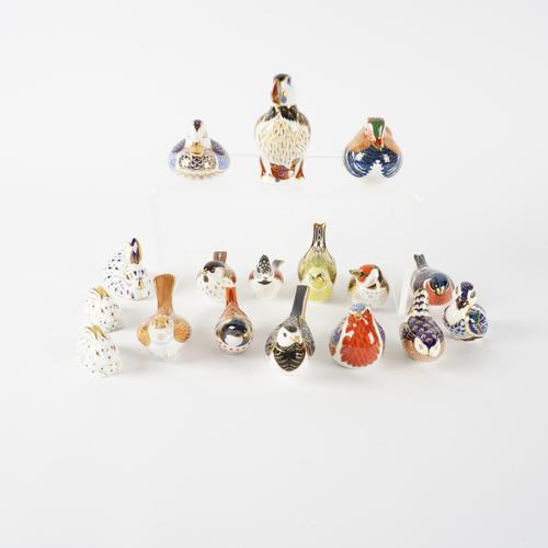 ROYAL CROWN DERBY: A COLLECTION OF IMARI PAPERWEIGHTS (17)