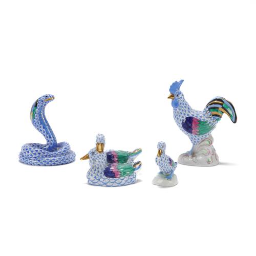 FOUR HEREND PORCELAIN BLUE FISHNET MODELS (4)