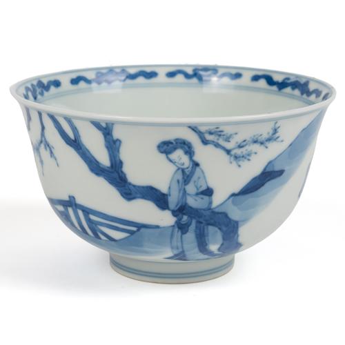 A SMALL CHINESE BLUE AND WHITE BOWL