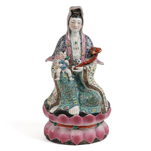 A LARGE CHINESE FAMILLE ROSE FIGURE OF GUANYIN