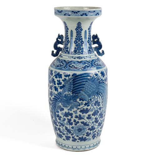 A LARGE CHINESE BLUE AND WHITE TWO HANDLED BALUSTER VASE