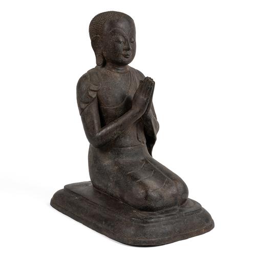 A LARGE BURMESE BRONZE FIGURE OF BUDDHA