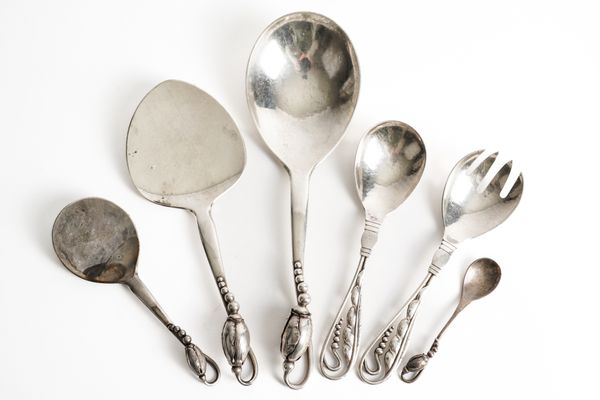 SIX ITEMS OF GEORG JENSEN SILVER FLATWARE (6)