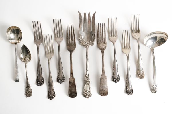 A GROUP OF STERLING ART NOUVEAU FLATWARE (12)