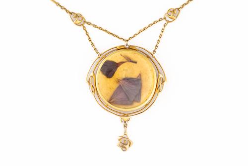 MURRLE BENNET - A GOLD LOCKET NECKLACE