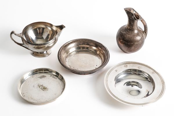 TWO SILVER JUGS AND THREE SILVER DISHES (5)