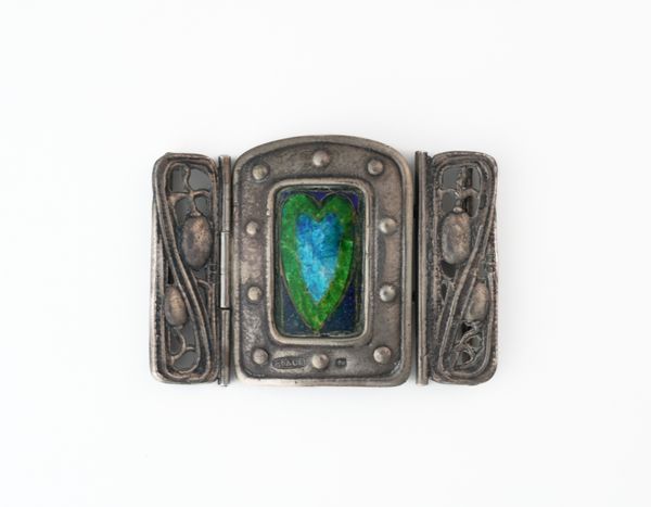 A RAMSDEN AND CARR SILVER AND ENAMELLED WAISTBELT BUCKLE