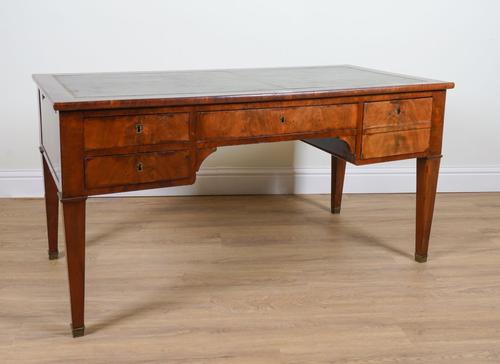 A FRENCH RESTAURATION MAHOGANY BUREAU PLAT