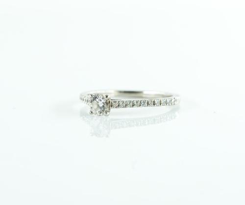 A DE BEERS DIAMOND RING