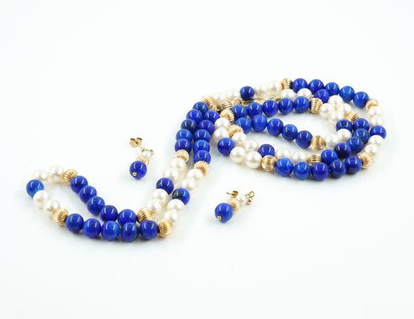 A LAPIS AND PEARL NECKLACE AND PENDANT SET