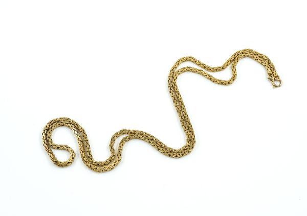 A 9CT GOLD BYZANTINE LINK NECKCHAIN