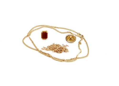 TWO 9CT GOLD NECKCHAINS AND TWO PENDANT SEALS (4)