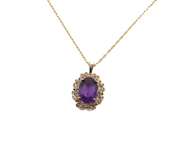 A 9CT GOLD AND AMETHYST PENDANT WITH A 9CT GOLD NECKCHAIN (2)