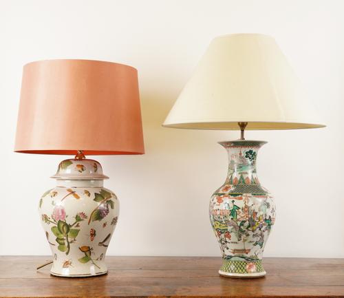 A CANTONESE FAMILLE VERT VASE TABLE LAMP (2)