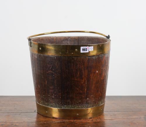 AN EARLY 19TH CENTURY COOPERED OAK BUCKET