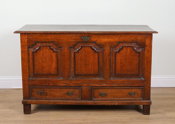 AN 18TH CENTURY OAK MULE CHEST