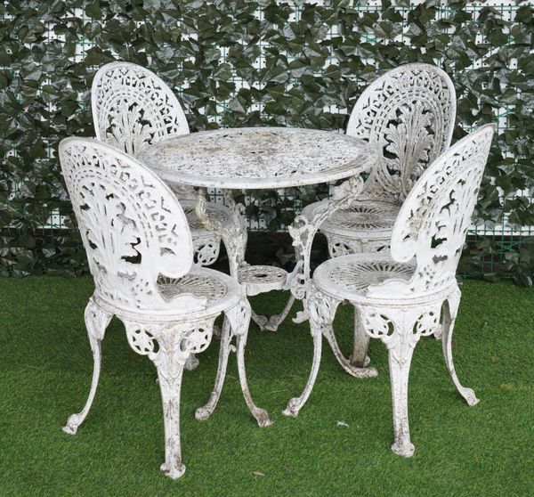 A WHITE PAINTED ALUMINIUM CIRCULAR GARDEN TABLE  (5)