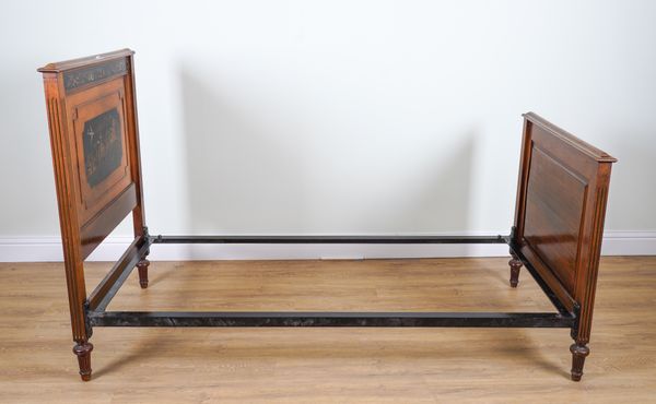 AN EARLY 20TH CENTURY CHINOISERIE MOUNTED MAHOGANY SINGLE BED