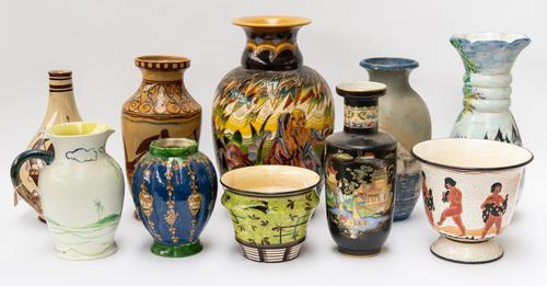 A GROUP OF EARLY TO MID 20TH CENTURY DECORATIVE VASES (10)