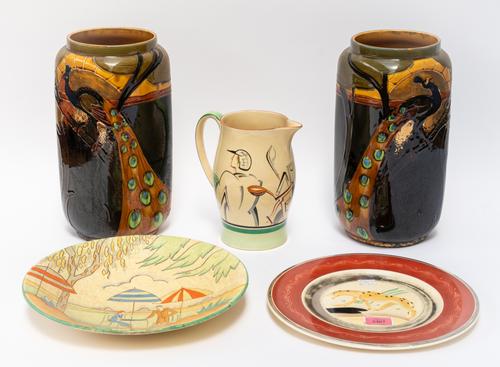 A GROUP OF BRITISH EARTHENWARES (5)