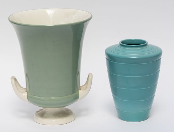 KEITH MURRAY FOR WEDGWOOD: A DUCK-EGG BLUE GLAZED VASE (2)