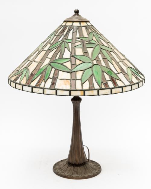 A LARGE TIFFANY STYLE LAMP SHADE AND LAMP BASE