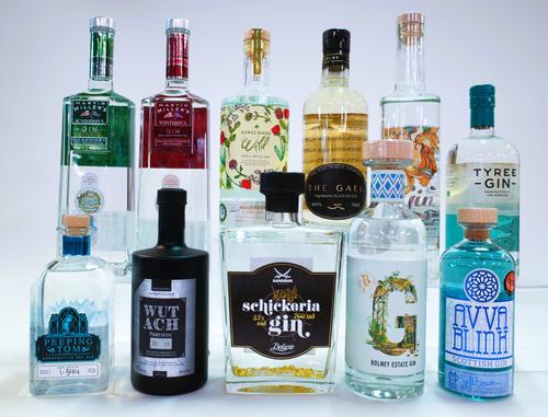 11 BOTTLES GIN