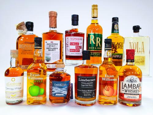 12 BOTTLES WHISKY/WHISKEY