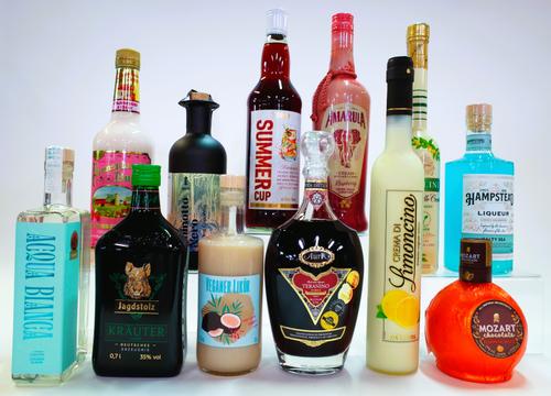 12 BOTTLES LIQUEURS