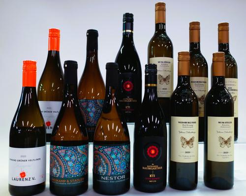 10 BOTTLES AUSTRIAN WHITE AND 2 RED WINE