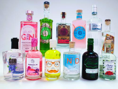 12 BOTTLES GIN