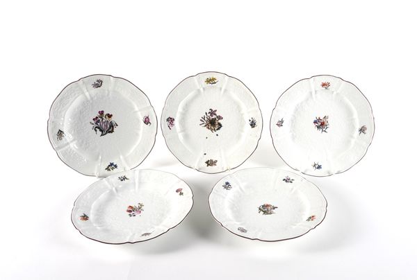 FIVE MEISSEN PLATES (5)