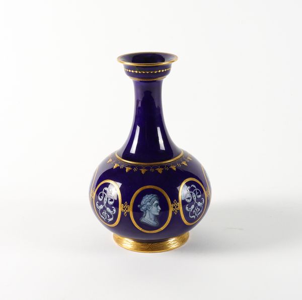 A KERR & BINNS, WORCESTER VASE BY THOMAS BOTT