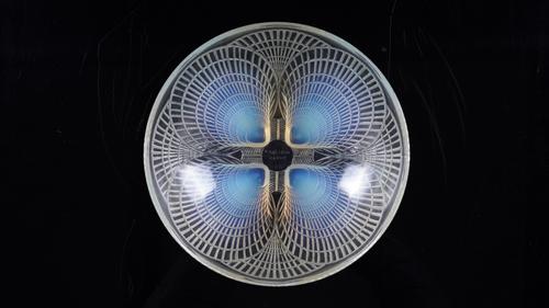 A LALIQUE CLEAR AND OPALESCENT GLASS `COQUILLES' BOWL
