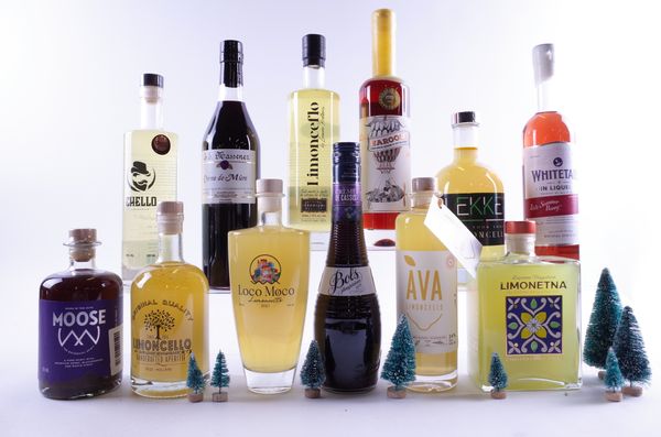 12 BOTTLES MIXED LIQUEURS