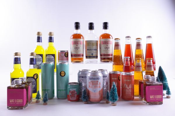 19 BOTTLES AND 9 CANS MIXED COCKTAILS