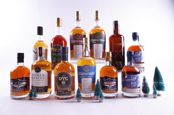 12 BOTTLES WHISKEY/WHISKY