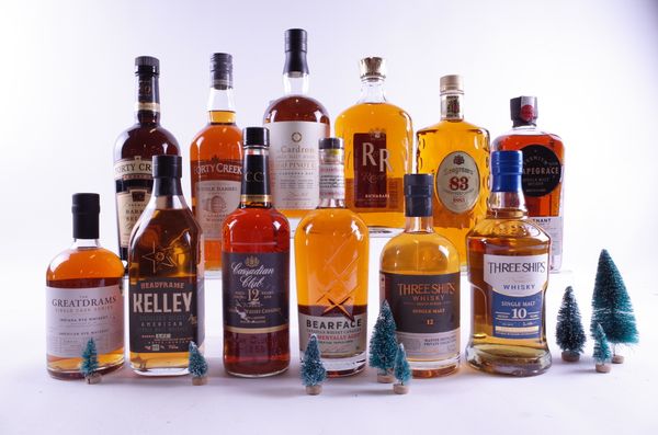 12 BOTTLES WHISKEY/WHISKY