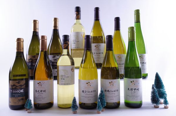 12 BOTTLES JAPANESE WHITE WINE