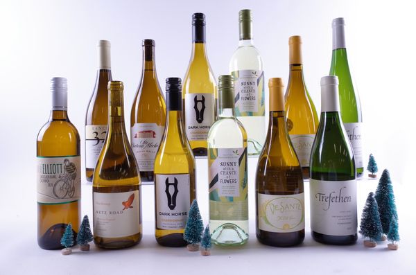 12 BOTTLES AMERICAN WHITE WINE